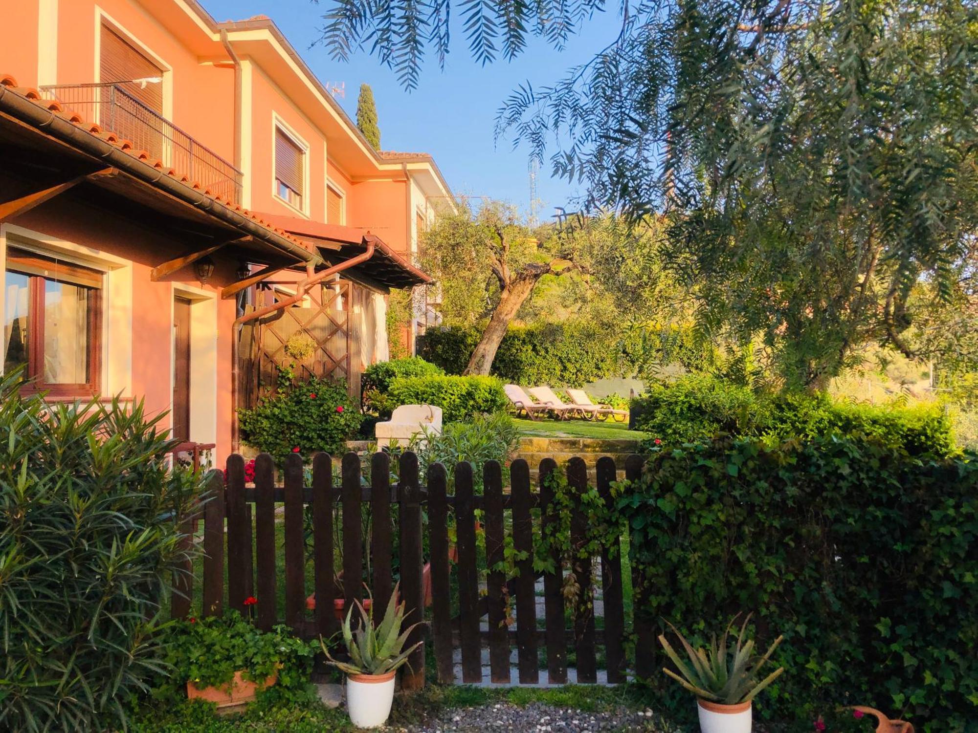 Le Jardin Sur Mer Avec Bike Et Mtb Tour Hotel Imperia Ngoại thất bức ảnh